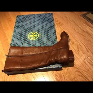 Tory Burch Kiernan 35mm Riding Boot- Almond